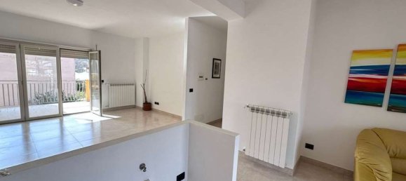 5 rooms Apartment in Soverato, Italy No. 221809 8