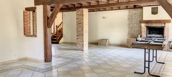 4 bedrooms House in La Ferte-Imbault, France No. 82495 3