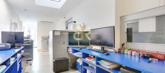 Propiedad comercial de 5 habitaciónes en Charenton-le-Pont, France No. 118381 7