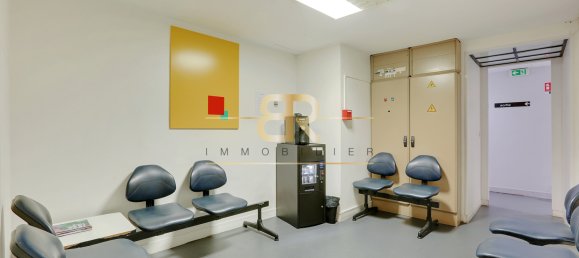 Propiedad comercial de 5 habitaciónes en Charenton-le-Pont, France No. 118381 4