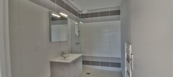 Квартира с 3 комнатами в Уа-Пляж, Франция № 218980 5