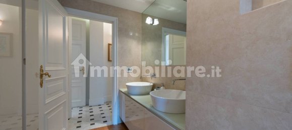4 Schlafzimmer Wohnung in Milan, Italy, Nr. 379166 40
