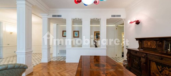 4 Schlafzimmer Wohnung in Milan, Italy, Nr. 379166 6