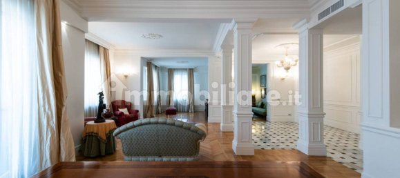 4 Schlafzimmer Wohnung in Milan, Italy, Nr. 379166 5