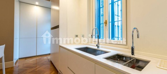 4 Schlafzimmer Wohnung in Milan, Italy, Nr. 379166 32