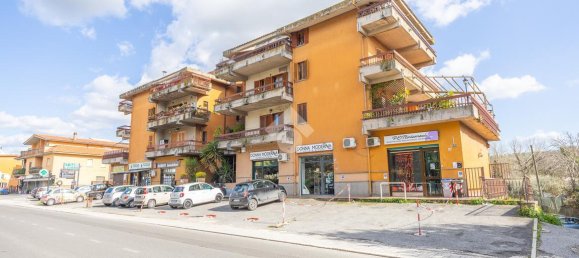 3 rooms Apartment in Fonte Nuova, Italy No. 175022 2