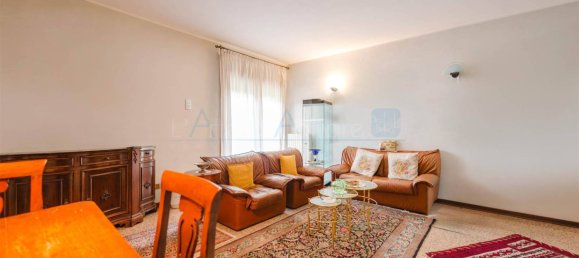 3 bedrooms Apartment in Mogliano Veneto, Italy No. 301569 3