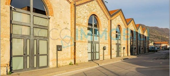 5 rooms Office in Calolziocorte, Italy No. 292779 24