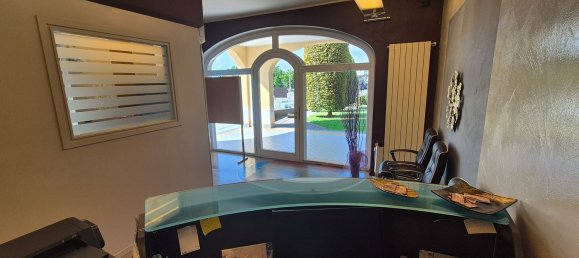 86m² Office in Castelletto sopra Ticino, Italy No. 374956 2