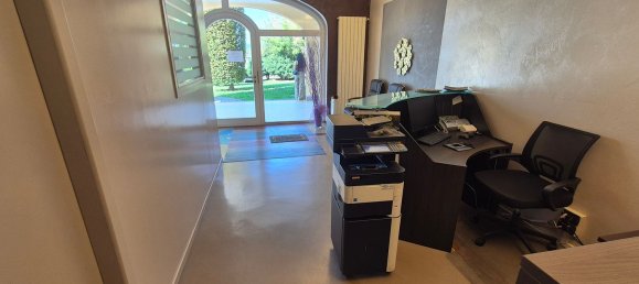 86m² Office in Castelletto sopra Ticino, Italy No. 374956 3