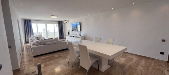 3 bedrooms Penthouse in La Quinta, Spain No. 43226 6