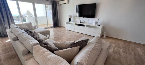 3 bedrooms Penthouse in La Quinta, Spain No. 43226 4