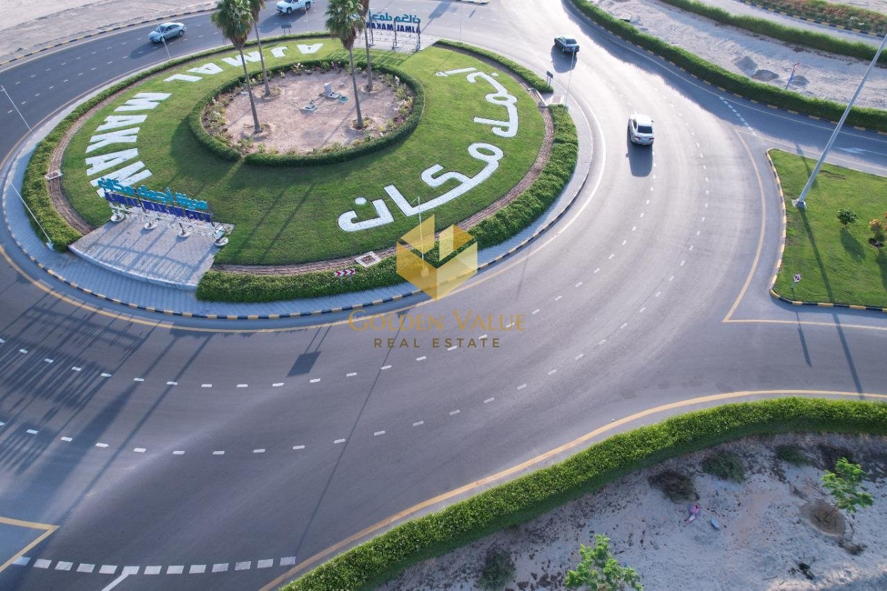 5 bedrooms Villa in Dubai, UAE No. 59943