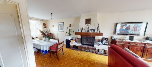 Casa de 3 dormitorios en Taverny, France No. 140442 6