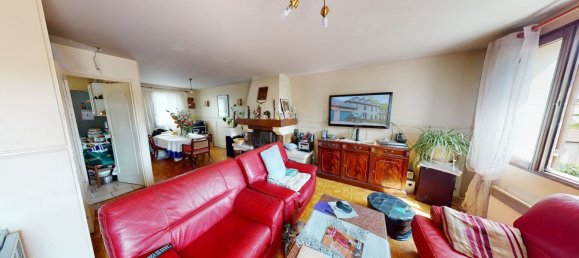 Casa de 3 dormitorios en Taverny, France No. 140442 4