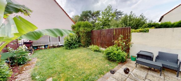 Casa de 3 dormitorios en Taverny, France No. 140442 3