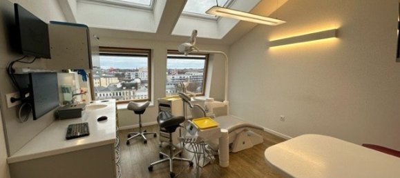 Gebäude in Valenciennes, France 250m², Nr. 234680 3