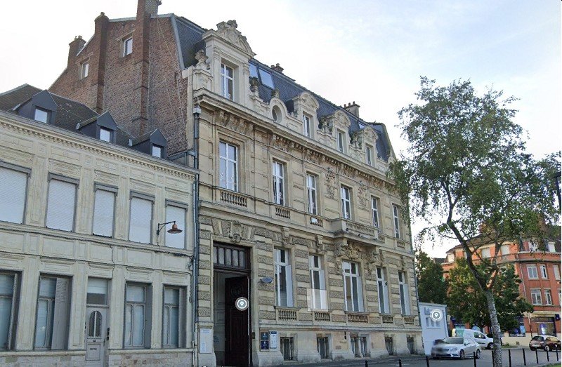 Gebäude in Valenciennes, France 250m², Nr. 234680