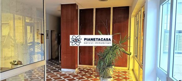 1 bedroom Apartment in Bergamo, Italy No. 322994 3