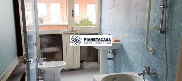 1 bedroom Apartment in Bergamo, Italy No. 322994 8