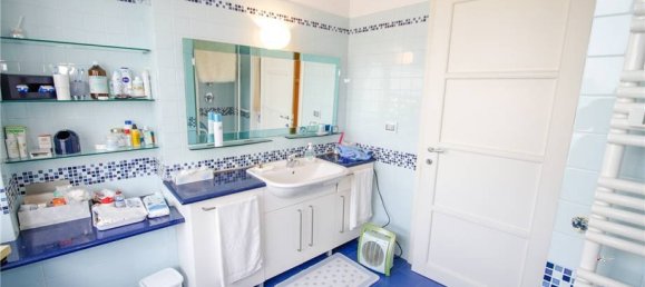 2 غرف نوم شقة في Turin, Italy رقم 323205 23