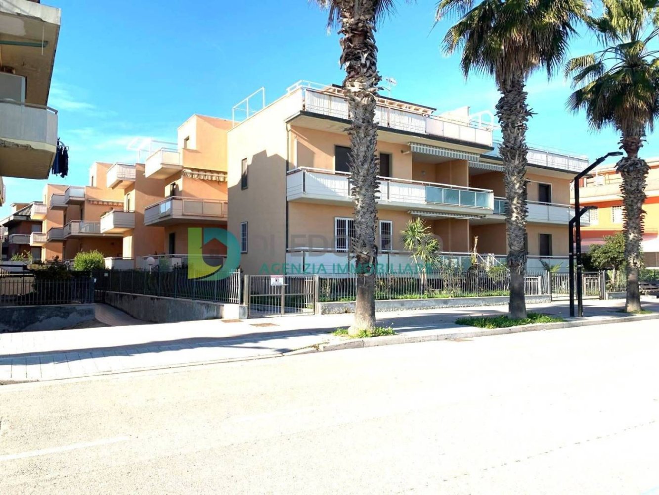 2 bedrooms Apartment in Martinsicuro, Italy No. 31718