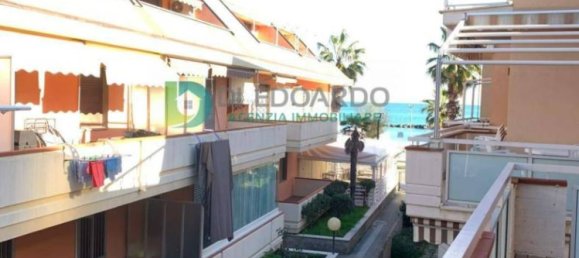 2 bedrooms Apartment in Martinsicuro, Italy No. 31718 10