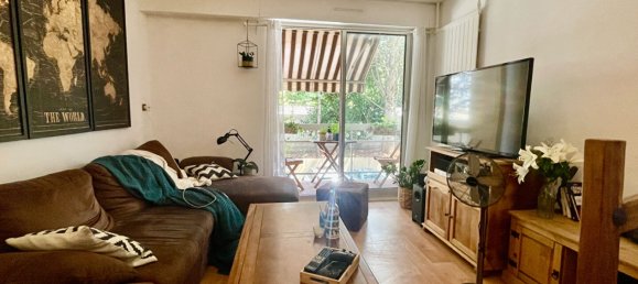 2 rooms Apartment in Tours, France No. 91060 2