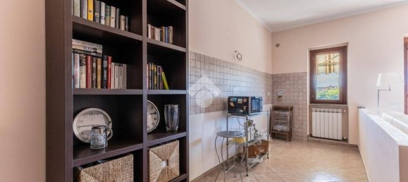 2 bedrooms Apartment in Sutri, Italy No. 259252 5