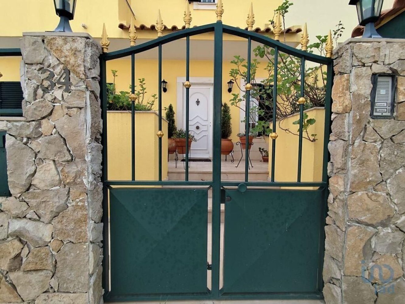 4 chambres Maison à Amadora, Portugal No. 122910