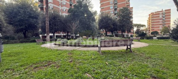 2 bedrooms Apartment in Rome, Italy No. 44860 2