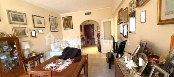 2 bedrooms Apartment in Rome, Italy No. 44860 6