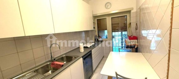 2 bedrooms Apartment in Rome, Italy No. 44860 10