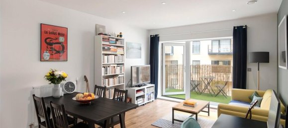 1 bedroom Apartment in Woolwich, United Kingdom No. 10988 2