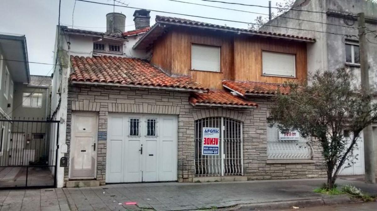 Дом с 6 спальнями в Мар-дель-Плата, Аргентина № 88356