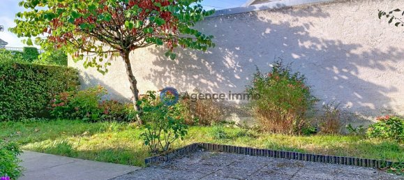 2 chambres Maison à Château-la-Vallière, France No. 349751 4