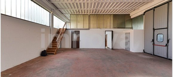 2 rooms Commercial property in Meda, Italy No. 132442 7