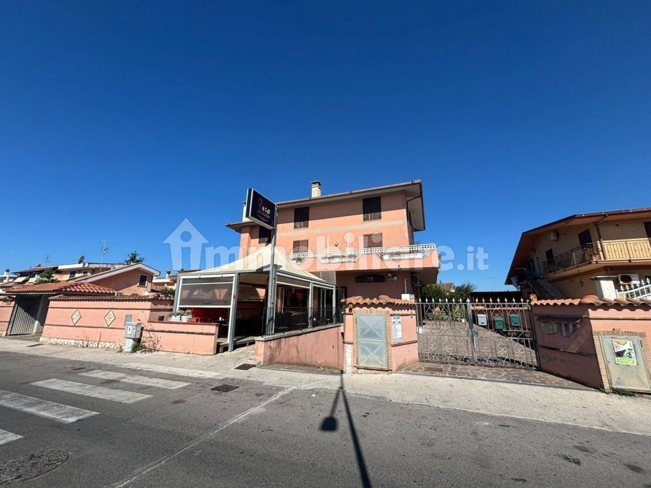 2 bedrooms Apartment in Ardea, Italy No. 262544