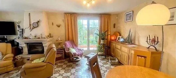 3 Schlafzimmer Haus in Apremont, France, Nr. 98381 4