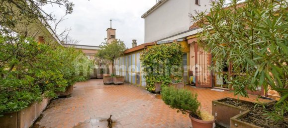3 bedrooms Penthouse in Milan, Italy No. 312989 5