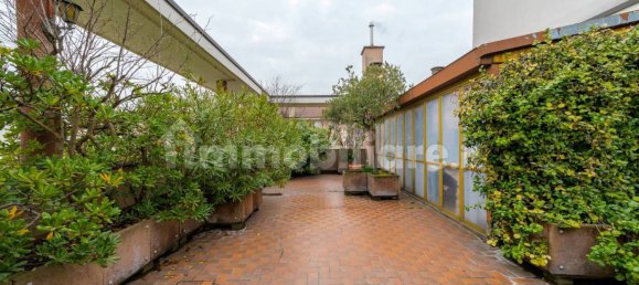 3 bedrooms Penthouse in Milan, Italy No. 312989 4