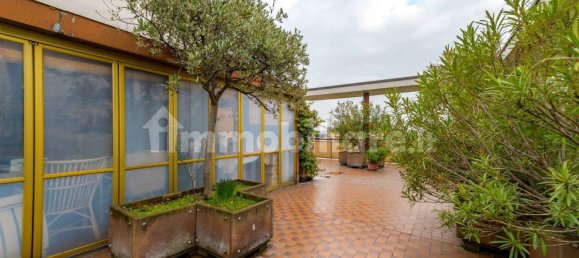 3 bedrooms Penthouse in Milan, Italy No. 312989 6