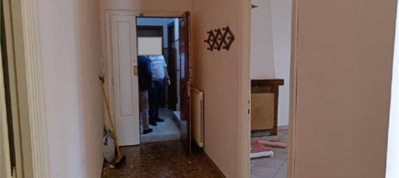 Квартира с 4 комнатами в Капраника, Италия № 199127 4