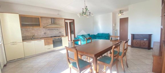 2 bedrooms Apartment in Verona, Italy No. 324390 2