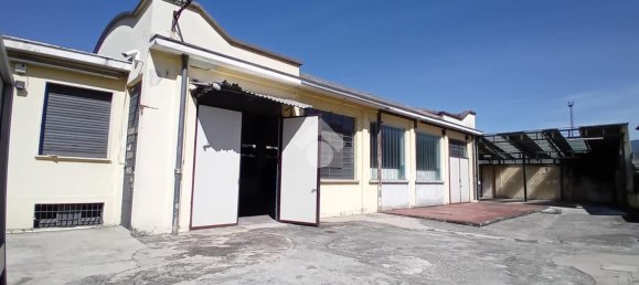 Entrepôt à Brescia, Italy 370m² No. 362879 17