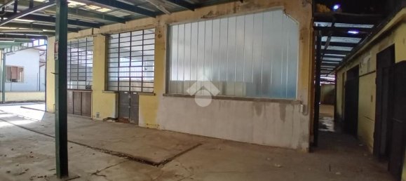 Entrepôt à Brescia, Italy 370m² No. 362879 14