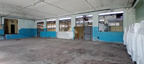 Entrepôt à Brescia, Italy 370m² No. 362879 13