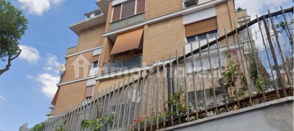 3 bedrooms Apartment in Rome, Italy No. 281058 7