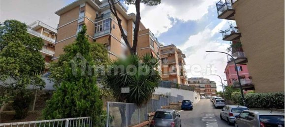 3 bedrooms Apartment in Rome, Italy No. 281058 11