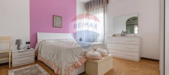 3 rooms Apartment in Gallarate, Italy No. 40855 18